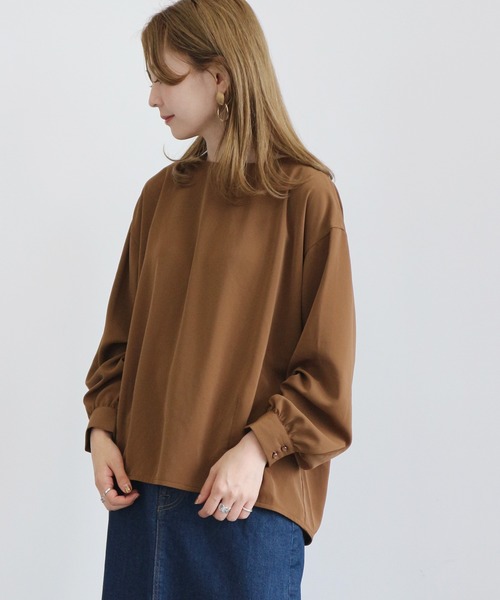 AMERICAN HOLIC(アメリカンホリック)の「とろみ裾タックコクーンブラウス *(シャツ/ブラウス・レディース・ネイビー/アイボリー/キャメル・FREE)」の8枚目の写真