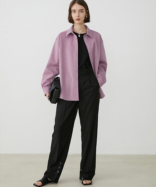 Fano Studios（ファノ ストゥディオズ）の「【Fano Studios】ストレートシルエット 裾スリットタック入りスラックス FQ20K021（スラックス・レディース・ブラック・S/M/L）」の8枚目の写真