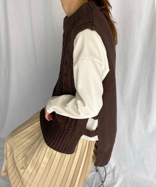 PICCIN(ピッチン)の「ケーブルバルキーベスト(ベスト・レディース・アイボリー/ブルーグレー/グレイッシュベージュ/ダークブラウン・M)」の9枚目の写真