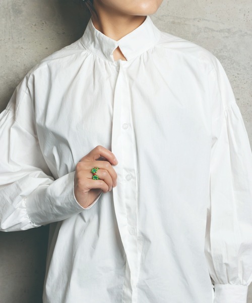 me+em select（ミームセレクト）の「スタンドカラーギャザーボリュームシャツ（シャツ/ブラウス・レディース・ホワイト/ベージュ・FREE）」の15枚目の写真