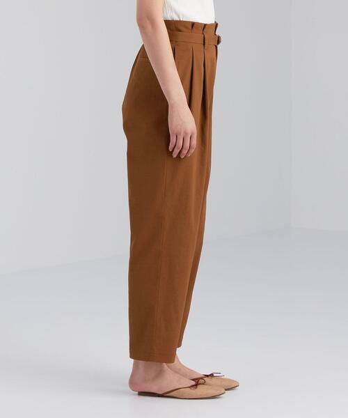 green label relaxing（グリーンレーベルリラクシング）の「CFC ベルト付き ハイウエスト テーパード パンツ（その他パンツ・レディース・ホワイト/ブラウン/レッド・40/38/36）」の18枚目の写真