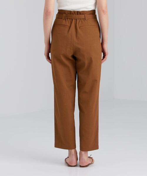green label relaxing（グリーンレーベルリラクシング）の「CFC ベルト付き ハイウエスト テーパード パンツ（その他パンツ・レディース・ホワイト/ブラウン/レッド・40/38/36）」の6枚目の写真