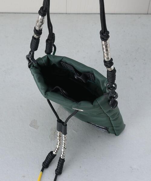 BEAUTY&YOUTH UNITED ARROWS（ビューティーアンドユースユナイテッドアローズ）の「＜TOGA x PORTER＞SHOLDER POUCH/ポーチ.（ポーチ・レディース・ブラック/オリーブ・FREE）」の4枚目の写真