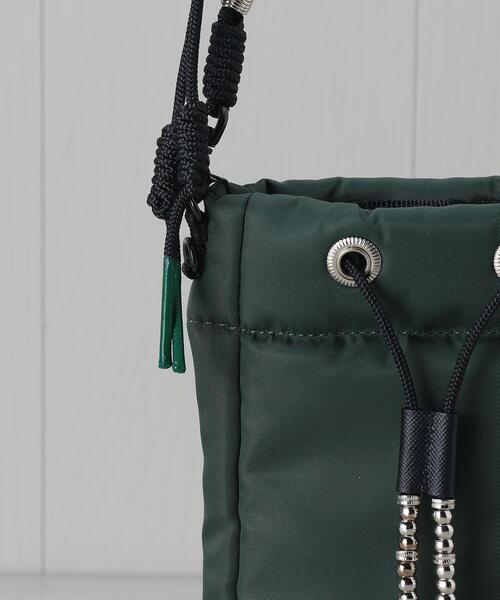 BEAUTY&YOUTH UNITED ARROWS（ビューティーアンドユースユナイテッドアローズ）の「＜TOGA x PORTER＞SHOLDER POUCH/ポーチ.（ポーチ・レディース・ブラック/オリーブ・FREE）」の14枚目の写真