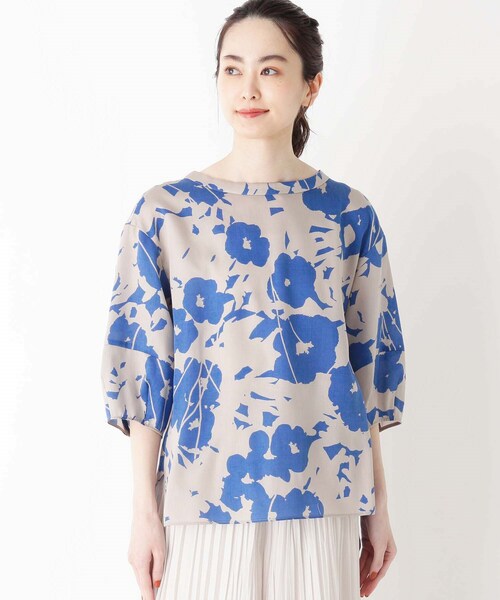 Modify（モディファイ）の「◆デイジーフラワープリントブラウス（シャツ/ブラウス・レディース・ダークブラウン系/ベージュ系/ブルー系・40/42）」の7枚目の写真