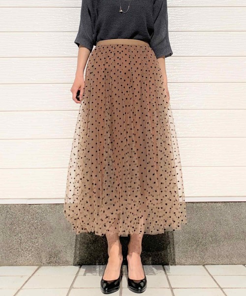 Q（キュー）の「ドットチュールスカート（スカート・レディース・キャメル/ブラック・MEDIUM）」の3枚目の写真
