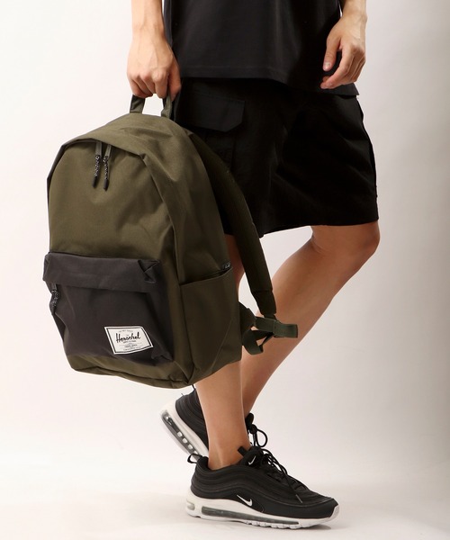 Herschel Supply（ハーシェルサプライ）の「Herschel Supply バックパック15PC収納 30L（バックパック/リュック・メンズ・ブラック/ネイビー/カーキ/マルチ/カモフラージュ/ブラック系その他/グリーン・FREE）」の4枚目の写真
