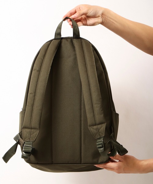 Herschel Supply（ハーシェルサプライ）の「Herschel Supply バックパック15PC収納 30L（バックパック/リュック・メンズ・ブラック/ネイビー/カーキ/マルチ/カモフラージュ/ブラック系その他/グリーン・FREE）」の19枚目の写真