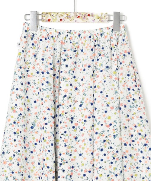 ANEVER（アンエバー）の「平手友梨奈さん着用【SEDUM】フラワープリント ギャザースカート（スカート・レディース・ホワイト系/ブラック系・38）」の11枚目の写真