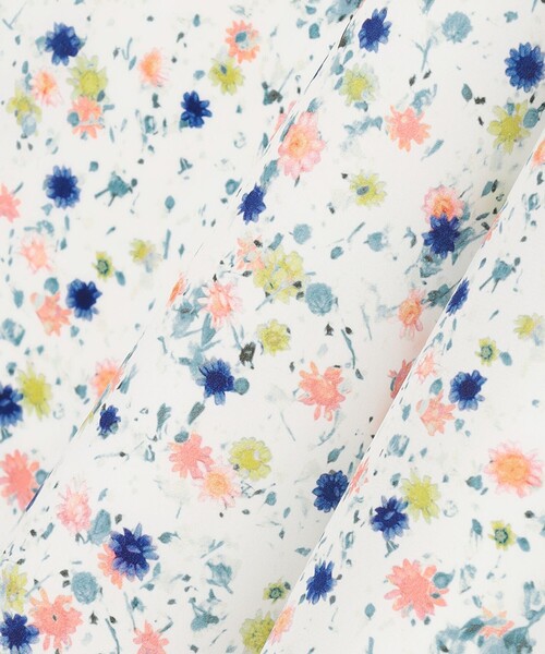 ANEVER（アンエバー）の「平手友梨奈さん着用【SEDUM】フラワープリント ギャザースカート（スカート・レディース・ホワイト系/ブラック系・38）」の15枚目の写真