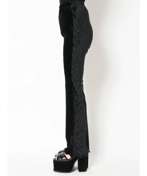 EMODA(エモダ)の「グロスフィットプリーツフレアパンツ(その他パンツ・レディース・ミント/イエロー/ブラウン/ブラック・FREE)」の21枚目の写真