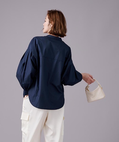 UR'S（ユアーズ）の「ボリューム袖ブラウス（シャツ/ブラウス・レディース・オフホワイト/ブラック/グリーン/ベージュ系その他/ブルー系その他/ピンク/グリーン系その他/ブルー/ダークブラウン/ネイビー/ナチュラル・S/L/M）」の16枚目の写真