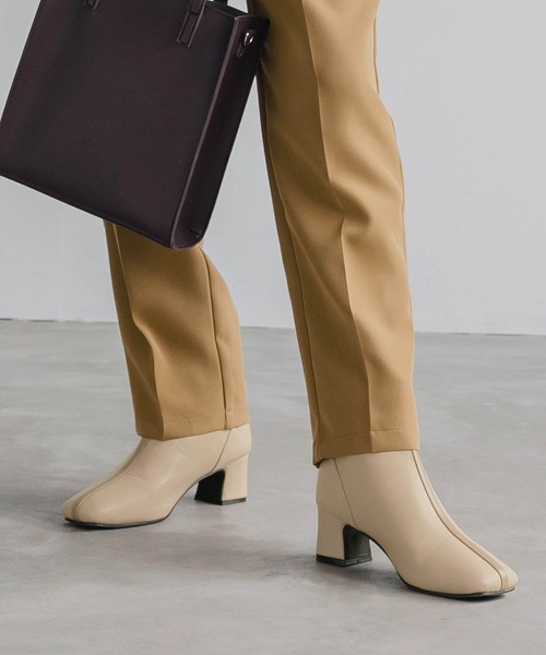 BONLECILL(ボンルシール)の「スクエアトゥ パイピング ショートブーツ(ブーツ・レディース・ライトグリーン/ブラック/ベージュ/ブラウン・L/M/S)」の20枚目の写真