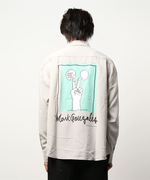 Mark Gonzales（マーク・ゴンザレス）の「【MARK GONZALES】ビッグプリントシャツ（シャツ/ブラウス・メンズ・ライトグレー/ベージュ/ブラック・L/M）」の6枚目の写真