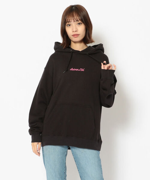 AVIREX（アヴィレックス）の「【Women's】ピンナップ ガール プルオーバー パーカー / PIN UP GIRL PULLOVER PARKA / アヴィレックス / AVIREX（パーカー・レディース・ホワイト/ブラック/ベージュ/ブルーグレー・FREE）」の7枚目の写真