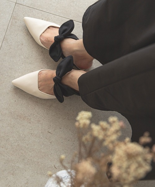 rectangle(レクタングル)の「リボンミュール(パンプス・レディース・ブラック/アイボリー・SMALL/MEDIUM/LARGE)」の10枚目の写真