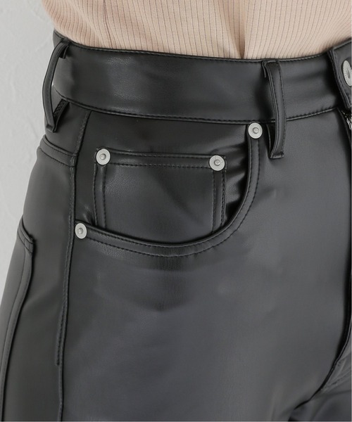 JOURNAL STANDARD(ジャーナルスタンダード)の「フェイクレザーパンツ(その他パンツ・レディース・ブラック/アイボリー・38/36)」の21枚目の写真