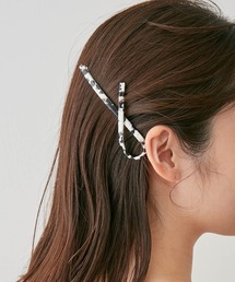 留めるだけで華やかに。リボンヘアピン