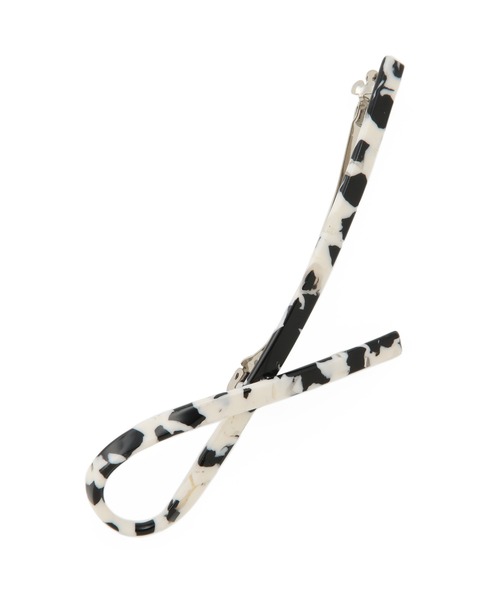 VIS（ビス）の「留めるだけで華やかに。リボンヘアピン（バレッタ/ヘアクリップ・レディース・ブラック系その他/ベージュ系その他・FREE）」の3枚目の写真