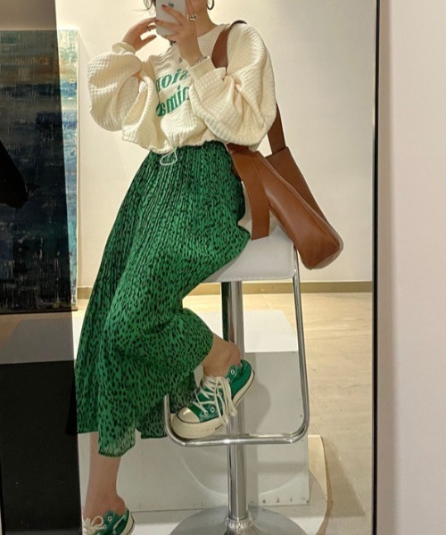 Diosfront（ディオスフロント）の「ロゴカラープリントオーバーシルエットトレーナー（スウェット・レディース・アイボリー/ローズ・FREE）」の3枚目の写真