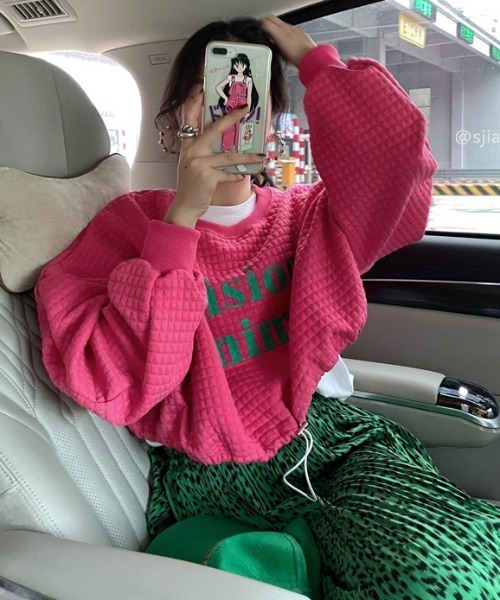 Diosfront（ディオスフロント）の「ロゴカラープリントオーバーシルエットトレーナー（スウェット・レディース・アイボリー/ローズ・FREE）」の6枚目の写真