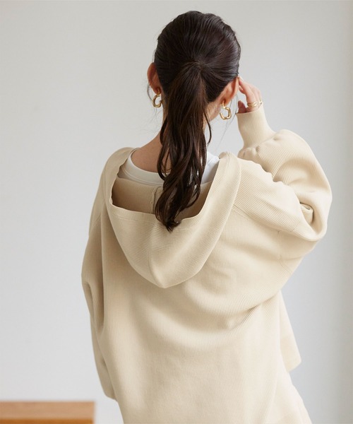 titivate（ティティベイト）の「ゆるﾆｯﾄｽｷｯﾊﾟｰﾊﾟｰｶｰ（パーカー・レディース・ブラック/モカ/ライトベージュ・S/M）」の11枚目の写真