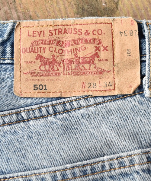 Levi's（リーバイス）の「【ヴィンテージ古着】Levi's/リーバイス  "501" デニムパンツ（デニムパンツ・メンズ・ブルー・28inch）」の3枚目の写真