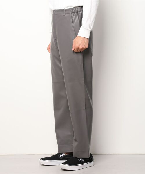 NANO universe（ナノユニバース）の「VEGAN LEATHER イージーパンツ（その他パンツ・メンズ・ブラック/グレー・S/L/M）」の4枚目の写真