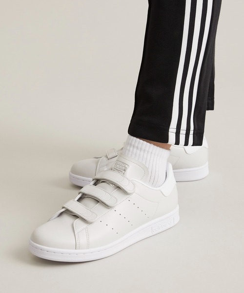 adidas（アディダス）の「スタンスミス [STAN SMITH] アディダスオリジナルス（スニーカー・メンズ・ベージュ/グレー・22.5cm/23.5cm/24.5cm/25.5cm/26.5cm/27.5cm/28.5cm/23.0cm/24.0cm/25.0cm/26.0cm/27.0cm/28.0cm/29.0cm/22.0cm）」の15枚目の写真