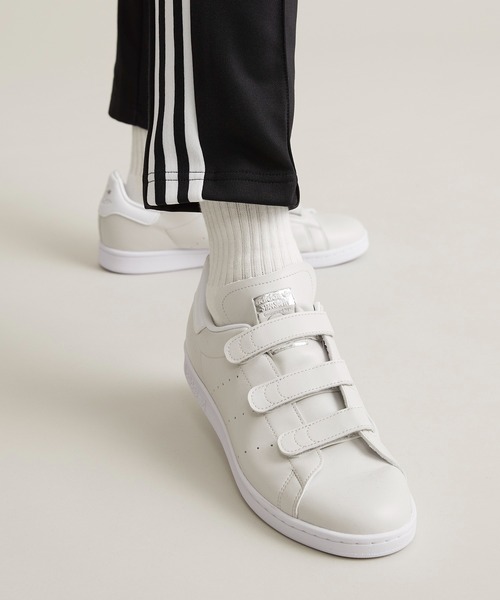 adidas（アディダス）の「スタンスミス [STAN SMITH] アディダスオリジナルス（スニーカー・メンズ・ベージュ/グレー・22.5cm/23.5cm/24.5cm/25.5cm/26.5cm/27.5cm/28.5cm/23.0cm/24.0cm/25.0cm/26.0cm/27.0cm/28.0cm/29.0cm/22.0cm）」の16枚目の写真