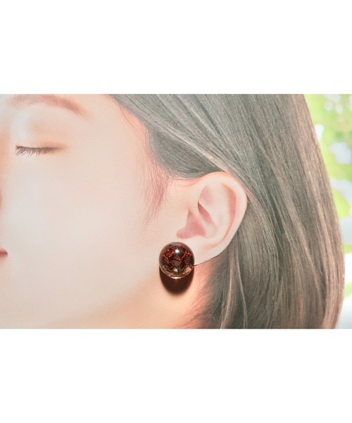 tone(トーン)の「【hazeleyes】storyseries ヴィンテージレジンピアス(MA)(ピアス(両耳用)・レディース・ダークグリーン/パープル/ブラウン/レッド/チェリーレッド/パープル系1/グリーン/シルバー・FREE)」の9枚目の写真