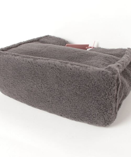 COCCINELLE(コチネレ)の「《COCCINELLE/コチネレ》ECO SHEARING(トートバッグ・レディース・ブルー系その他/バーガンディー・FREE)」の4枚目の写真
