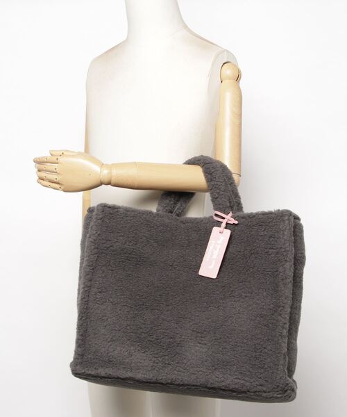 COCCINELLE(コチネレ)の「《COCCINELLE/コチネレ》ECO SHEARING(トートバッグ・レディース・ブルー系その他/バーガンディー・FREE)」の11枚目の写真