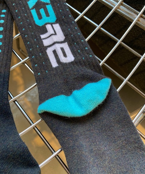 AlexanderLeeChang（アレキサンダーリーチャン）の「AlexanderLeeChang アレキサンダーリーチャン / ELECT SOCKS エレクトグラフィックソックス 靴下 / AC052203（ソックス/靴下・メンズ・ホワイト/イエロー系その他/ブラック・FREE）」の13枚目の写真