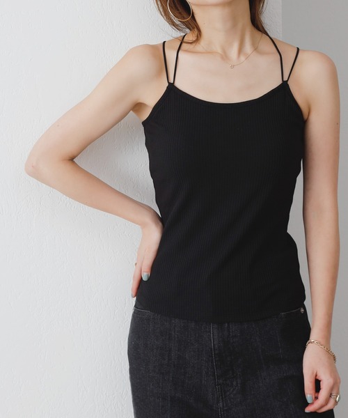COLONY 2139（コロニートゥーワンスリーナイン）の「カップ付リブクロスバックキャミソール / バッククロスキャミソール（キャミソール・レディース・アイボリー/ブラック/モカ・SMALL/MEDIUM/LARGE）」の15枚目の写真