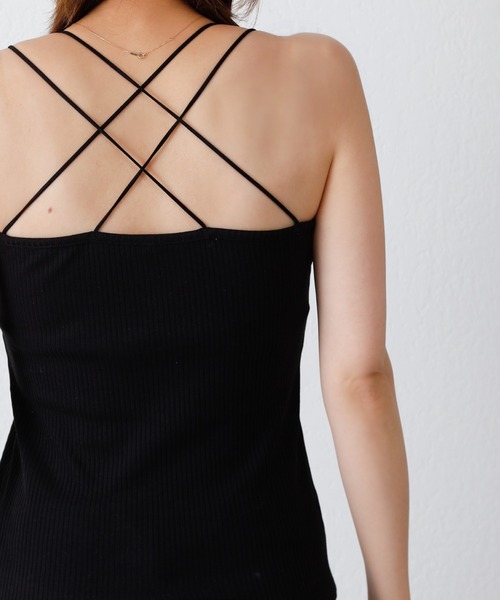 COLONY 2139（コロニートゥーワンスリーナイン）の「カップ付リブクロスバックキャミソール / バッククロスキャミソール（キャミソール・レディース・アイボリー/ブラック/モカ・SMALL/MEDIUM/LARGE）」の18枚目の写真