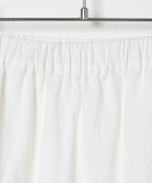 DuKKah(デュカ)の「Dukkah/【低身長向け】アシメフリルロングスカート(スカート・レディース・ホワイト/ブラック・X-SMALL)」の5枚目の写真