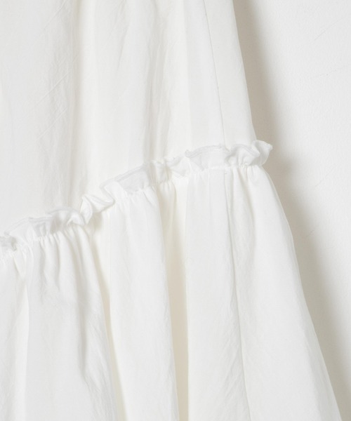 DuKKah(デュカ)の「Dukkah/【低身長向け】アシメフリルロングスカート(スカート・レディース・ホワイト/ブラック・X-SMALL)」の11枚目の写真