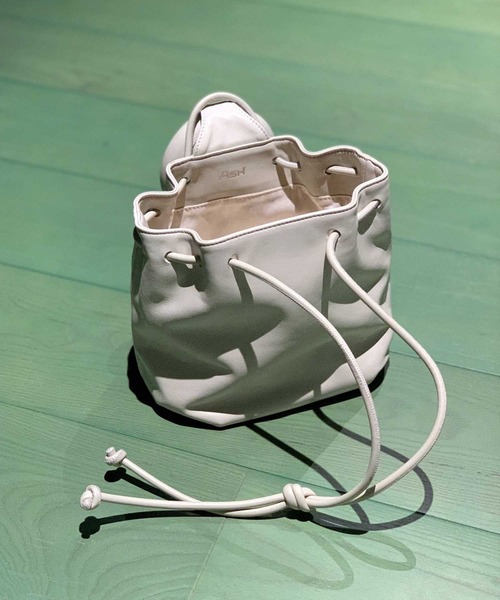 ASH（アッシュ）の「【BICE】巾着ハンドバッグ（ハンドバッグ・レディース・ゴールド/アイボリー/ブラック・ONE SIZE）」の12枚目の写真