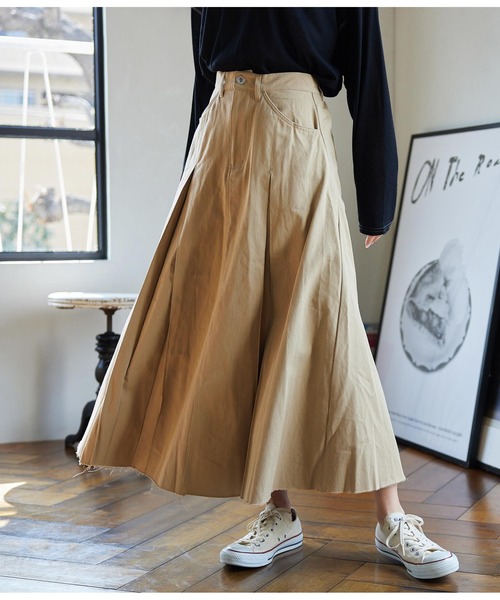 CHILLE（チル）の「インバーテッドプリーツスカート（スカート・レディース・ベージュ/キャメル・FREE）」の2枚目の写真