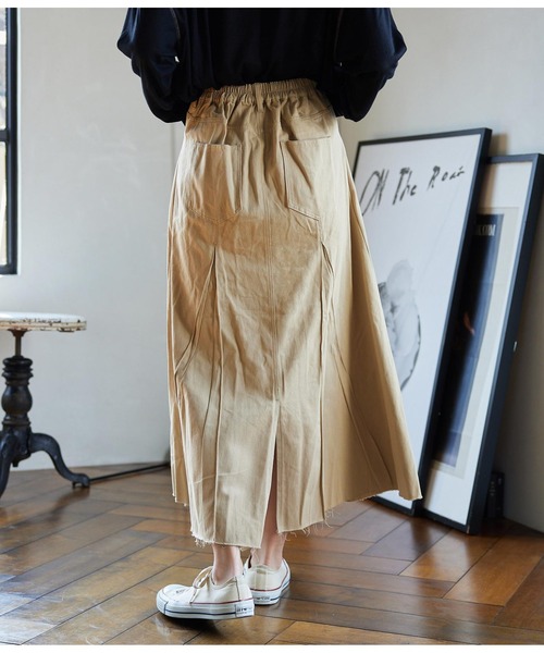 CHILLE（チル）の「インバーテッドプリーツスカート（スカート・レディース・ベージュ/キャメル・FREE）」の9枚目の写真