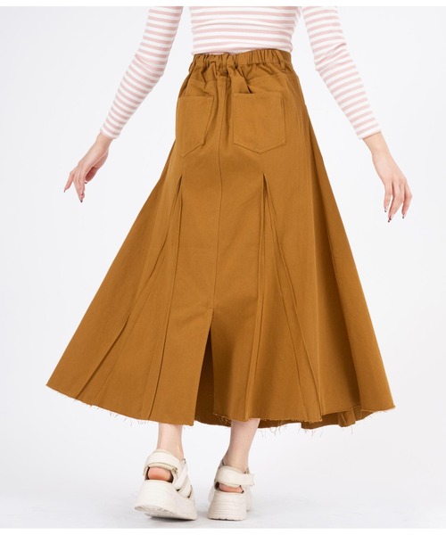 CHILLE（チル）の「インバーテッドプリーツスカート（スカート・レディース・ベージュ/キャメル・FREE）」の17枚目の写真
