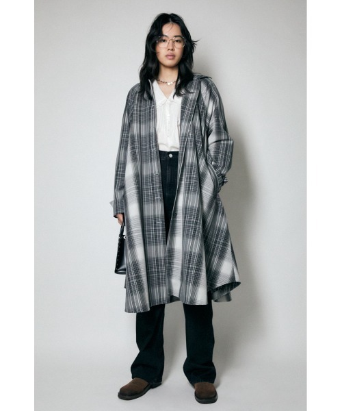 MOUSSY(マウジー)の「PIN TUCK FRILL ブラウス(シャツ/ブラウス・レディース・オフホワイト/ブラック/ライトグリーン・FREE)」の6枚目の写真
