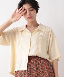 ショートエンブロレースタックシャツ