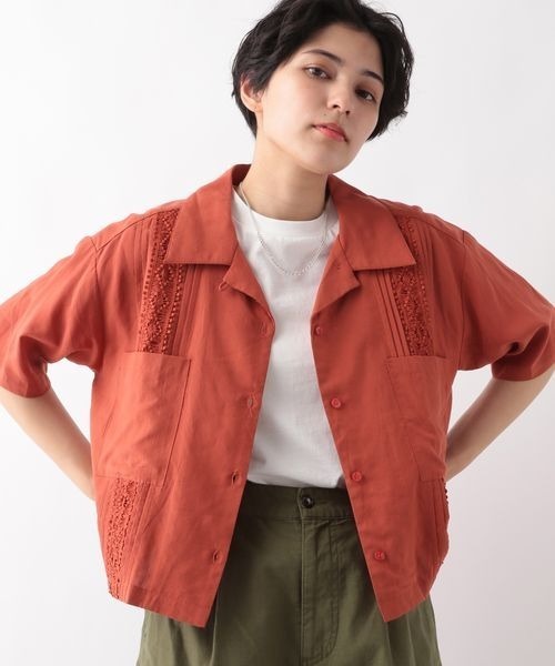 RAGEBLUE（レイジブルー）の「ショートエンブロレースタックシャツ（シャツ/ブラウス・レディース・オフホワイト/オリーブ/オレンジ・FREE）」の3枚目の写真