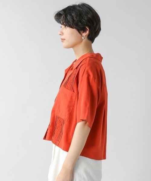 RAGEBLUE（レイジブルー）の「ショートエンブロレースタックシャツ（シャツ/ブラウス・レディース・オフホワイト/オリーブ/オレンジ・FREE）」の5枚目の写真