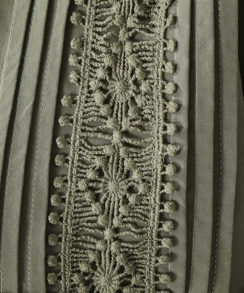 RAGEBLUE（レイジブルー）の「ショートエンブロレースタックシャツ（シャツ/ブラウス・レディース・オフホワイト/オリーブ/オレンジ・FREE）」の7枚目の写真