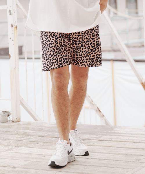 CAMBIO（カンビオ）の「mp10110-レオパード総柄ショートパンツ（その他