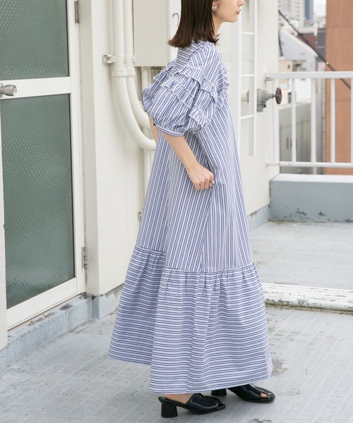 KBF（ケイビーエフ）の「プチフリルハーフスリーブワンピース（ワンピース・レディース・ホワイト/ブラック/ブルー系その他・ONE）」の5枚目の写真