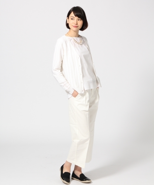 LEPSIM(レプシィム)の「12GピンストライプVカーディガン 557541(カーディガン/ボレロ・レディース・オフホワイト/グレー/ダークネイビー・LARGE/MEDIUM)」の4枚目の写真